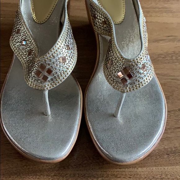 EUC slide sandals size 39 - Picture 2 of 7